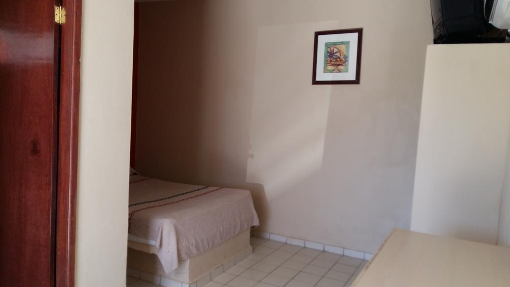 Hotel Malibu 瓜伊马斯 外观 照片